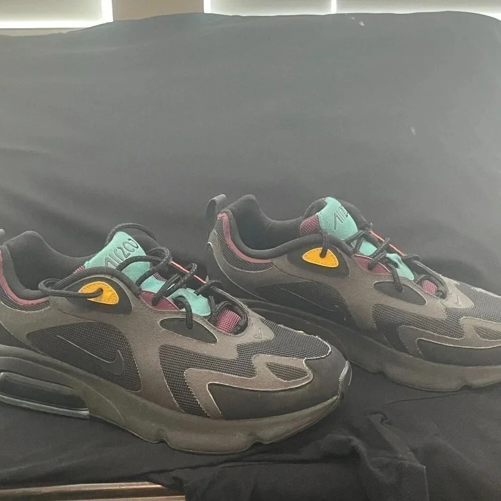 Nike Air Max 200 Black Athletic Sneakers Men’s Size 8.5 Shoes - Picture 2 of 5